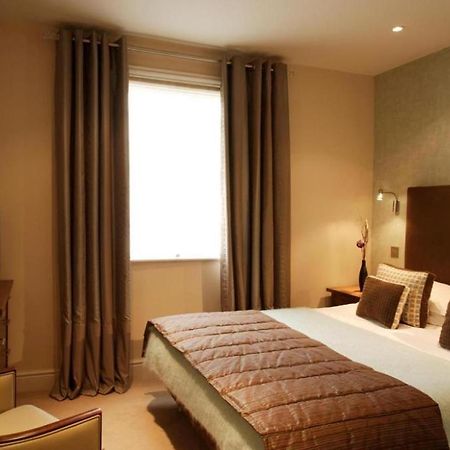 The George Hotel & Monty'S Cheltenham Kamer foto